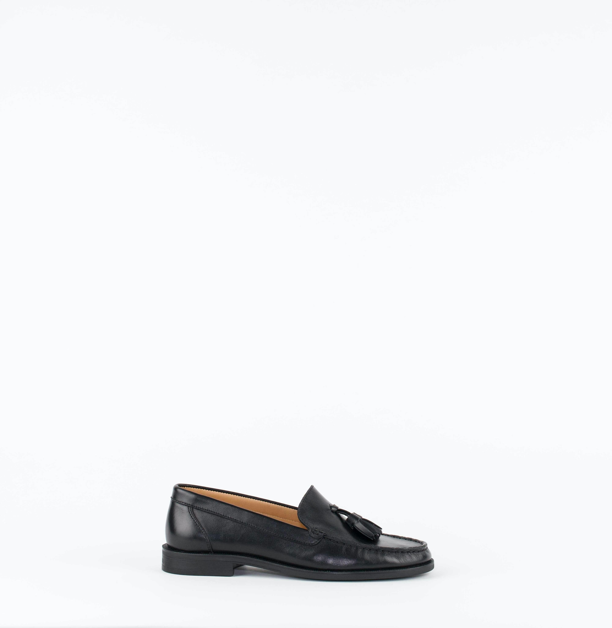 CONCRETE-1.0-AN-BLACK-LATERAL